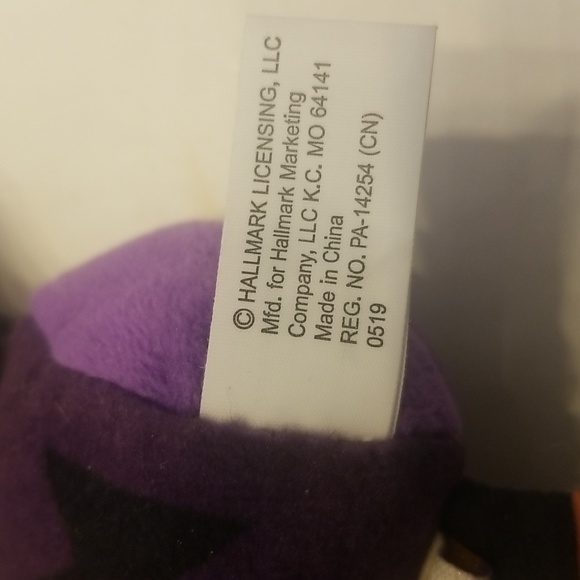 Hallmark Itty Bitty's Halloween Disney Minnie Mouse & Spider - Picture 9 of 10